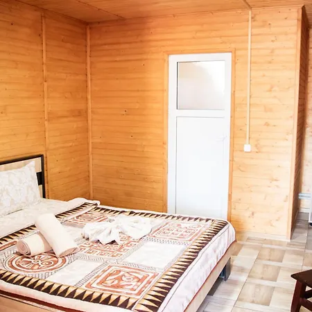 Bilyi Aist Solotwyno